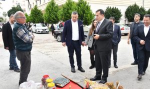 lider-abdullah-ozyigit-pirireis-mahallesinde-vatandaslarla-bulustu-wUBI33Ar.jpg
