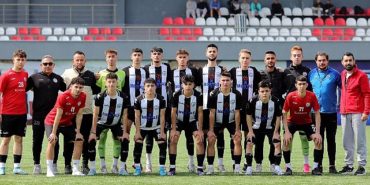 burhaniye-belediyespor-u-18-kadrosu-turkiye-sampiyonasina-son-24-cinsinde-veda-etti-V55M8BEz.jpg