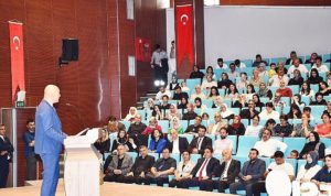 harran-universitesinde-eczacilik-fakultesi-ogrencileri-beyaz-onluklerini-giydi-4FImjtIc.jpg