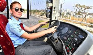 eshot-genel-mudurlugu-kadin-sofor-istihdamini-artirmak-icin-yenilikci-bir-proje-gelistirdi-I7hwUbpm.jpg
