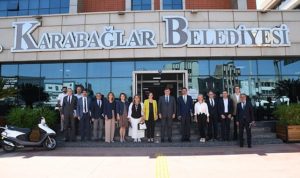 izmir-buyuksehir-belediye-baskani-karabaglarda-koordinasyon-toplantisi-duzenledi-DB5UdBTM.jpg