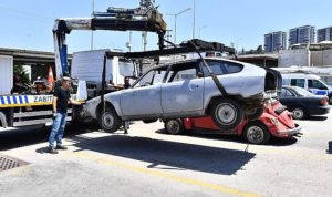izmir-buyuksehir-belediyesi-hurda-arac-merkezi-luks-markalar-ve-klasik-arabalar-ntAtcxUv.jpg