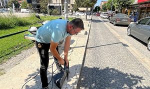 salihli-belediyesi-zabita-mudurlugu-kaldirim-ve-yol-isgallerine-goz-actirmiyor-34VJdyOY.jpg