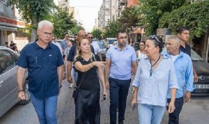 baskan-mutlu-mahalle-ziyaretlerinde-konaklilarla-bulustu-bkac93BR.jpg