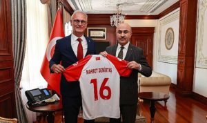 turkiye-hentbol-federasyonu-bursada-hentbol-sporu-icin-temaslarda-bulundu-A1PBKEJR.jpg