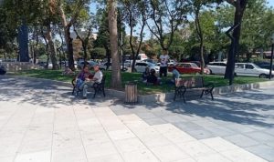 yeni-oturma-banklariyla-sehir-daha-keyifli-PcxAVKkS.jpg