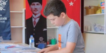 baskan-cercioglundan-gelecegin-muhendislerine-ilham-veren-model-ucak-kurslari-baslangici-j3rjS77R.jpg