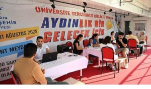 baskan-cercioglundan-genclere-yks-destegi-tercih-tiri-ile-universite-adaylarina-destek-VcJXJQt8.jpg