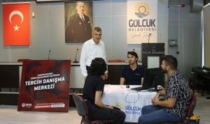 golcuk-belediyesi-ucretsiz-tercih-danismanligi-hizmeti-baslatiyor-CnDbyVCc.jpg