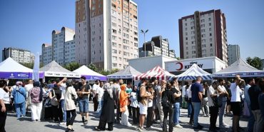 is-hayatinda-yeni-kapilar-acan-kariyer-fuari-is-arayanlar-ve-isverenler-bulustu-rymxMr9S.jpg