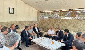 konya-valiligi-ve-belediye-baskani-eskisehirdeki-orman-yangini-sehidi-akut-gonullusu-muharrem-canin-ailesini-ziyaret-etti-K4jY8uDz.jpg