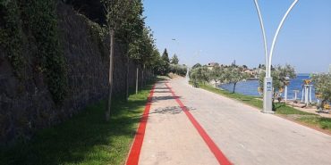 sehirde-devrim-bisiklet-yolu-cizgileri-yenileniyor-ve-daha-guvenli-surusler-icin-hazirlaniyor-nz2fz6LA.jpg