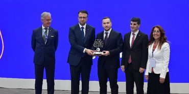 vefa-kuzunun-kurdugu-armsto-kuresel-pazarda-rekabetin-yeni-gucu-YXhnIPHT.jpg