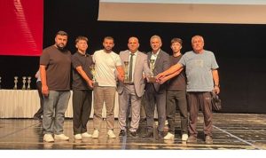 belediyespordan-uc-farkli-kupa-birden-kazanma-heyecani-RvqByXUR.jpg