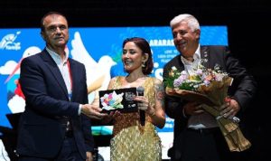 buyukcekmecede-melek-mosso-ruzgari-esti-muhtesem-konserde-izdiham-doruga-ulasti-X7SRZaRc.jpg