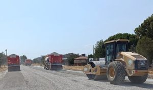 buyuksehirin-buyuk-basarisi-13-bin-ton-asfalt-ve-55-kilometre-sathi-kaplama-ile-yollar-yenilendi-EFFVrcZA.jpg