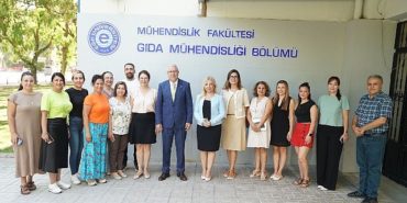 gida-sektorune-yon-veren-egitimde-teori-ve-pratigi-birlestiren-nitelikli-muhendisler-yetistiriyoruz-958Mjd9r.jpg