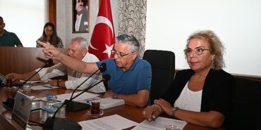 kemer-belediyesi-agustos-ayi-meclis-toplantisi-heyecanla-gerceklesti-DGdi72JL.jpg