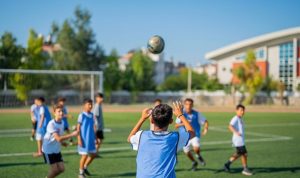 milas-belediyesi-yaz-futbol-okulunda-antrenmanlar-devam-ediyor-guncel-etkinlikler-ve-haberler-ibMNAHKr.jpg